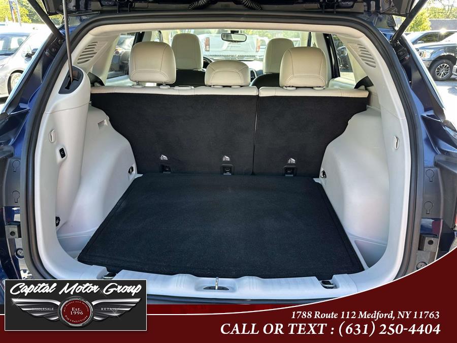 2018 Jeep Compass Latitude photo 2