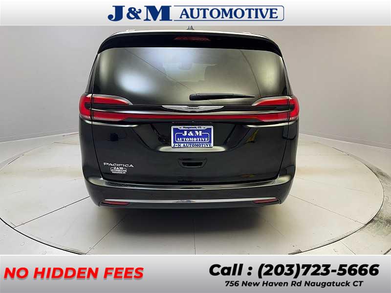 2021 Chrysler Pacifica Touring L photo 4