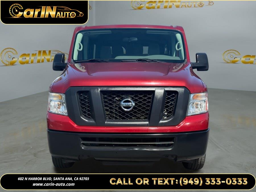 2018 Nissan NV3500 photo 2