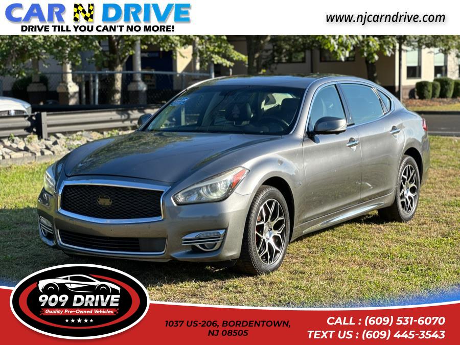 Used 2015 Infiniti Q70 in BORDENTOWN, New Jersey | 909 Drive. BORDENTOWN, New Jersey