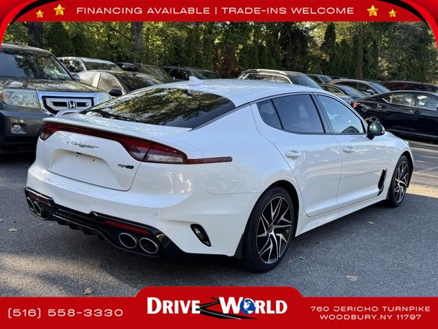 2022 Kia Stinger GT-Line photo 4