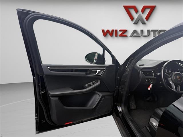2018 Porsche Macan Base, available for sale in Stratford, Connecticut | Wiz Leasing Inc. Stratford, Connecticut 2018 Porsche Macan Base, available for sale in Stratford, Connecticut | Wiz Leasing Inc. Stratford, Connecticut