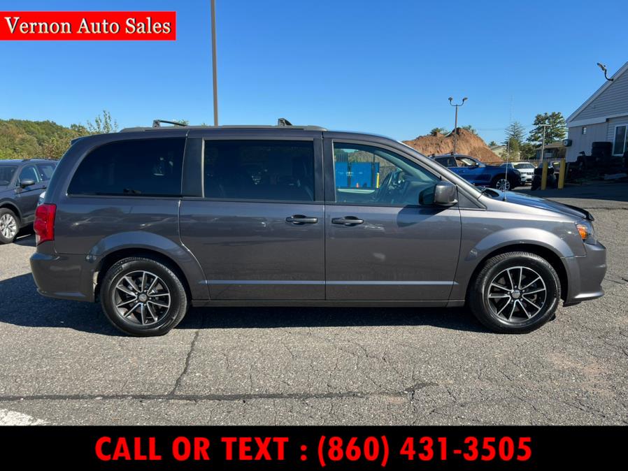 2018 Dodge Grand Caravan GT photo 4