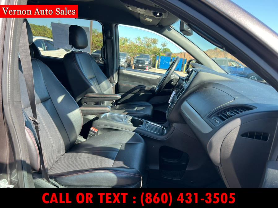 2018 Dodge Grand Caravan GT photo 18