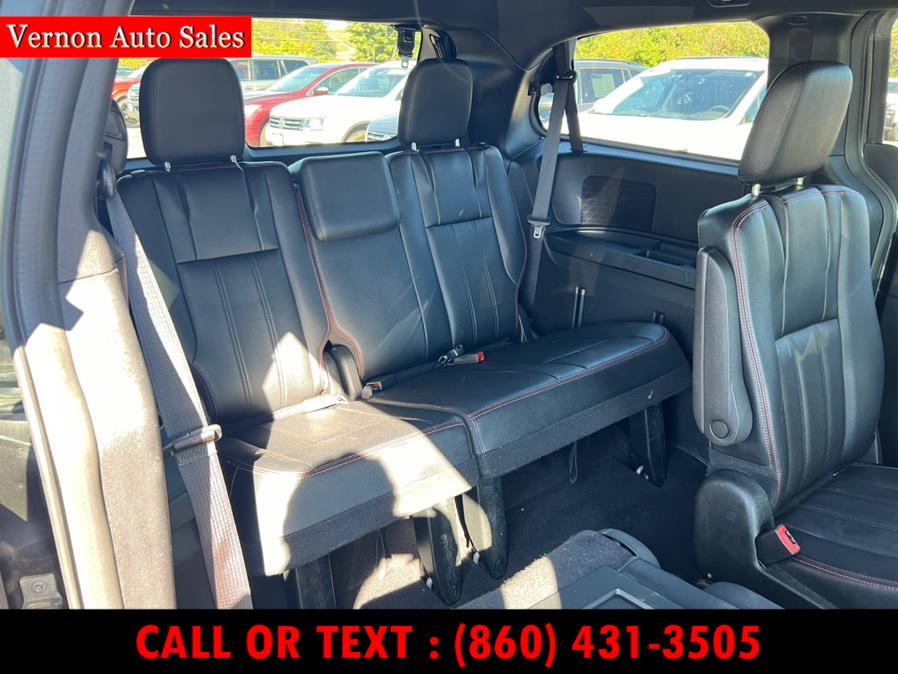 2018 Dodge Grand Caravan GT photo 16