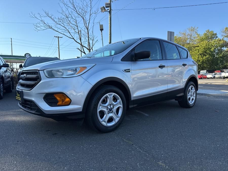 2017 Ford Escape S photo 2