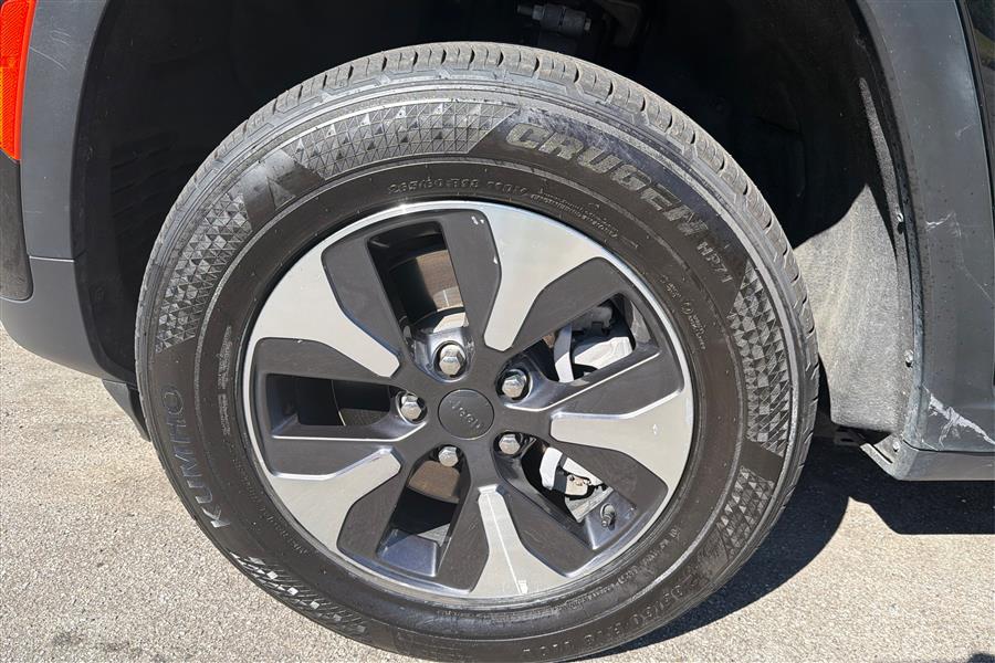 2024 Jeep Cherokee Limited 4xe photo 25
