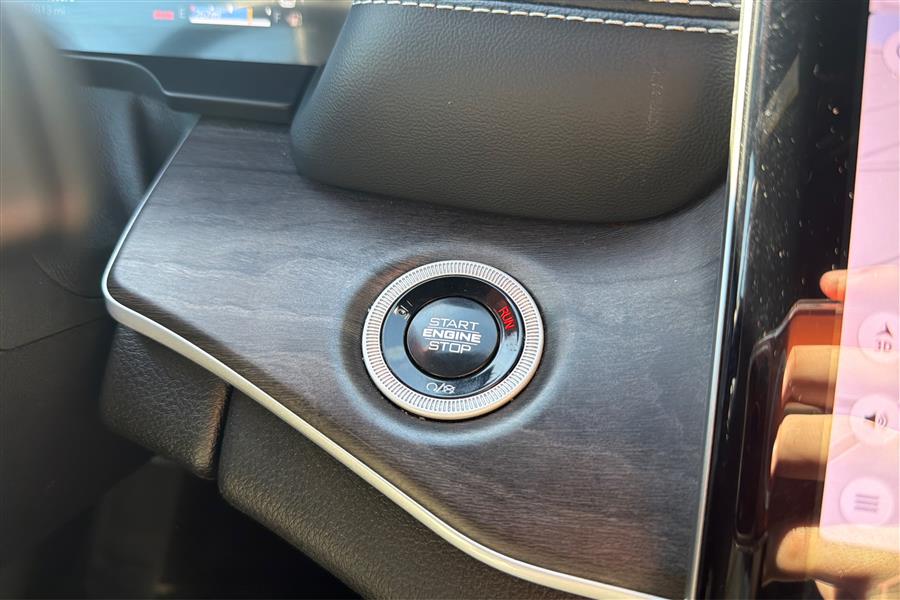 2024 Jeep Cherokee Limited 4xe photo 31