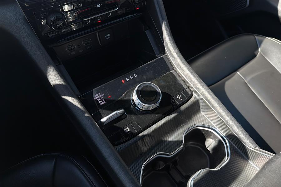 2024 Jeep Cherokee Limited 4xe photo 38