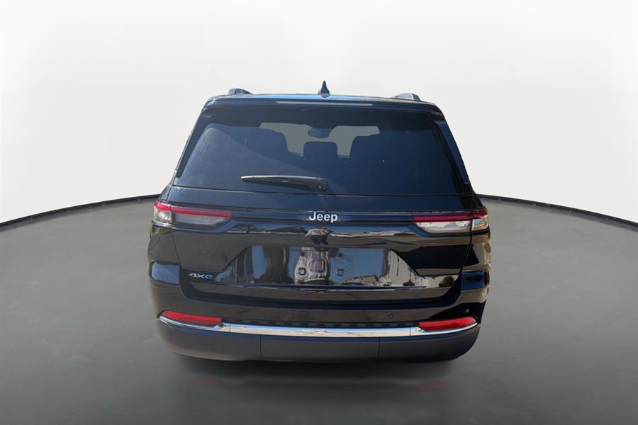 2024 Jeep Cherokee Limited 4xe photo 5