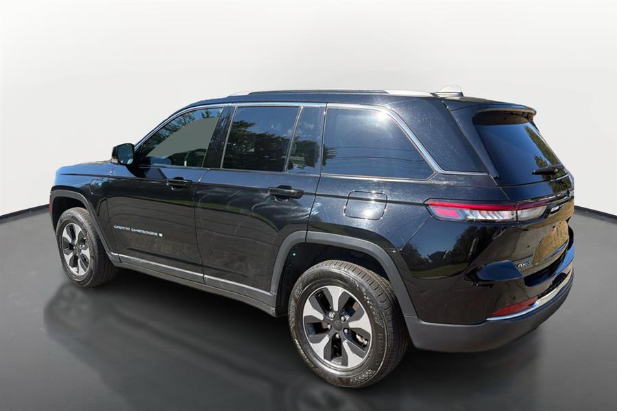 2024 Jeep Cherokee Limited 4xe photo 6