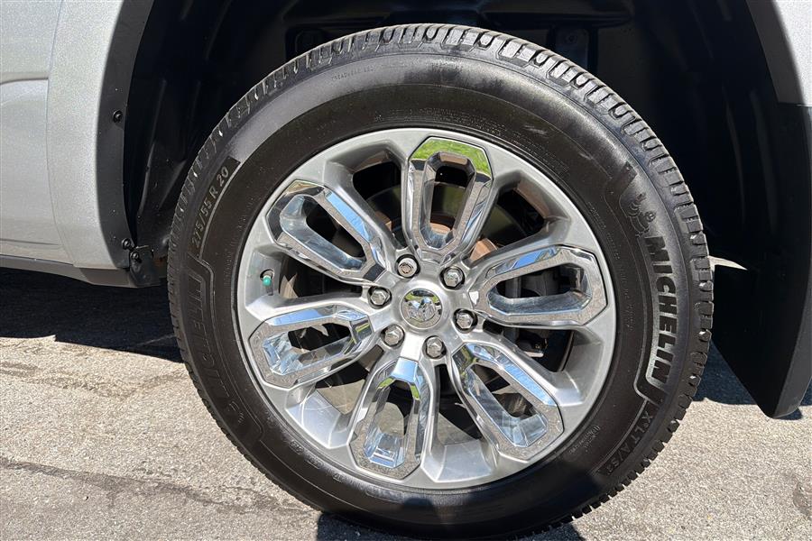 2019 Ram 1500 Laramie photo 22