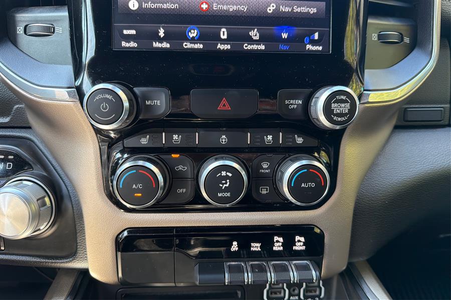 2019 Ram 1500 Laramie photo 27