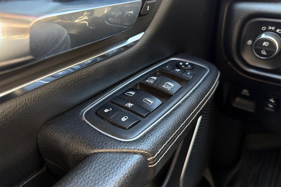 2019 Ram 1500 Laramie photo 31