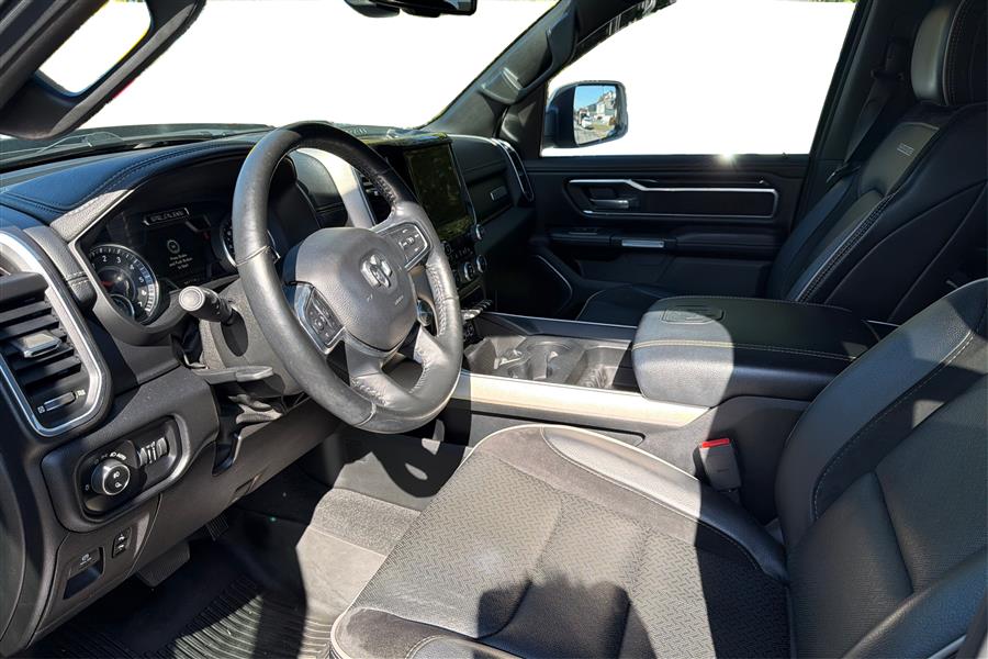 2019 Ram 1500 Laramie photo 9