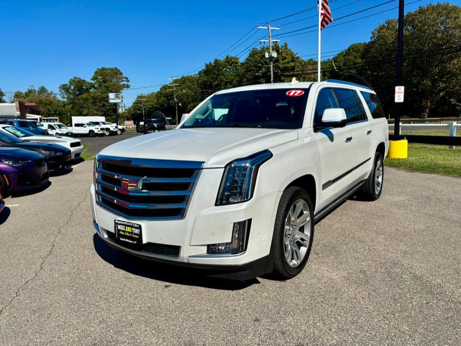 Used 2017 Cadillac Escalade ESV in South Windsor, Connecticut | Mike And Tony Auto Sales, Inc. South Windsor, Connecticut