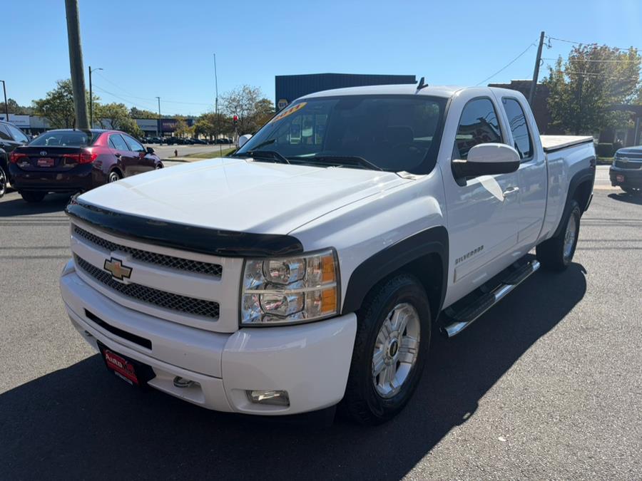 2011 Chevrolet Silverado 1500 4WD Ext Cab 143.5" LT, available for sale in West Hartford, Connecticut | AutoMax. West Hartford, Connecticut