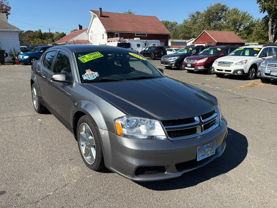 2013 Dodge Avenger 4dr Sdn SE V6, available for sale in East Windsor, Connecticut | CT Car Co LLC. East Windsor, Connecticut