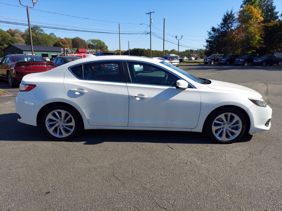 2017 Acura ILX Premium Technology Plus photo 4