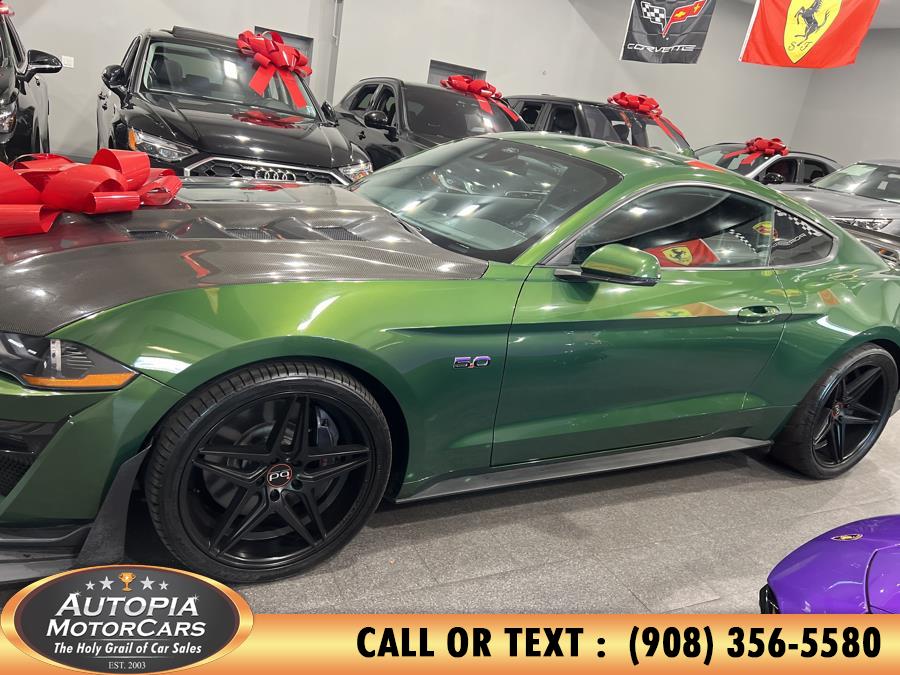 2022 Ford Mustang GT Premium photo 3