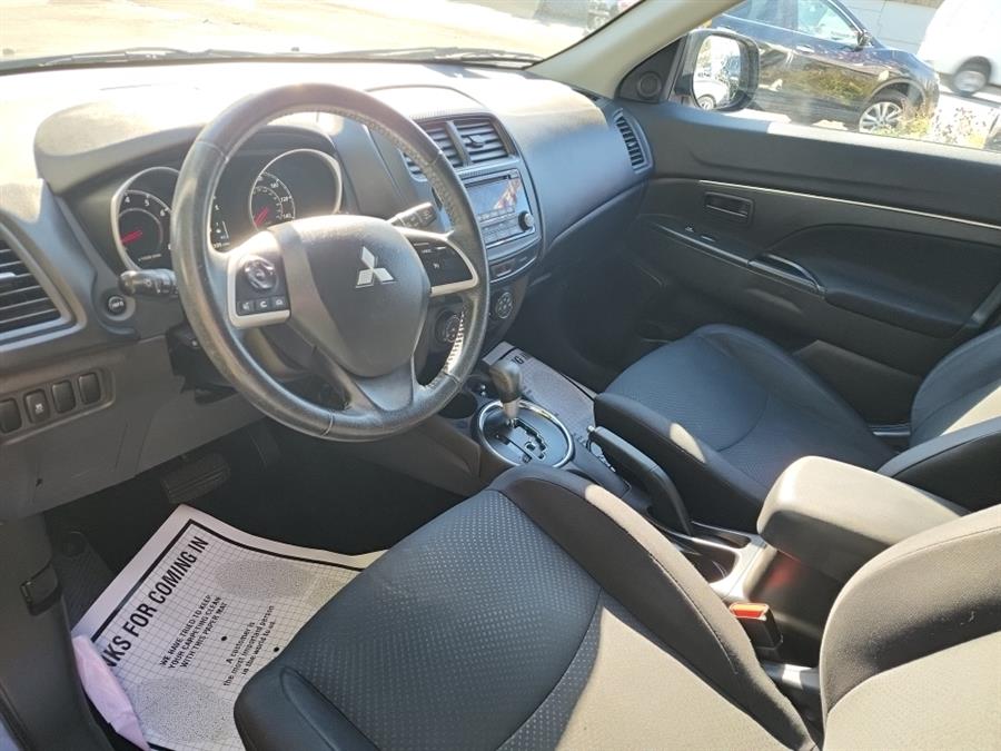 2015 Mitsubishi Outlander Sport ES photo 16