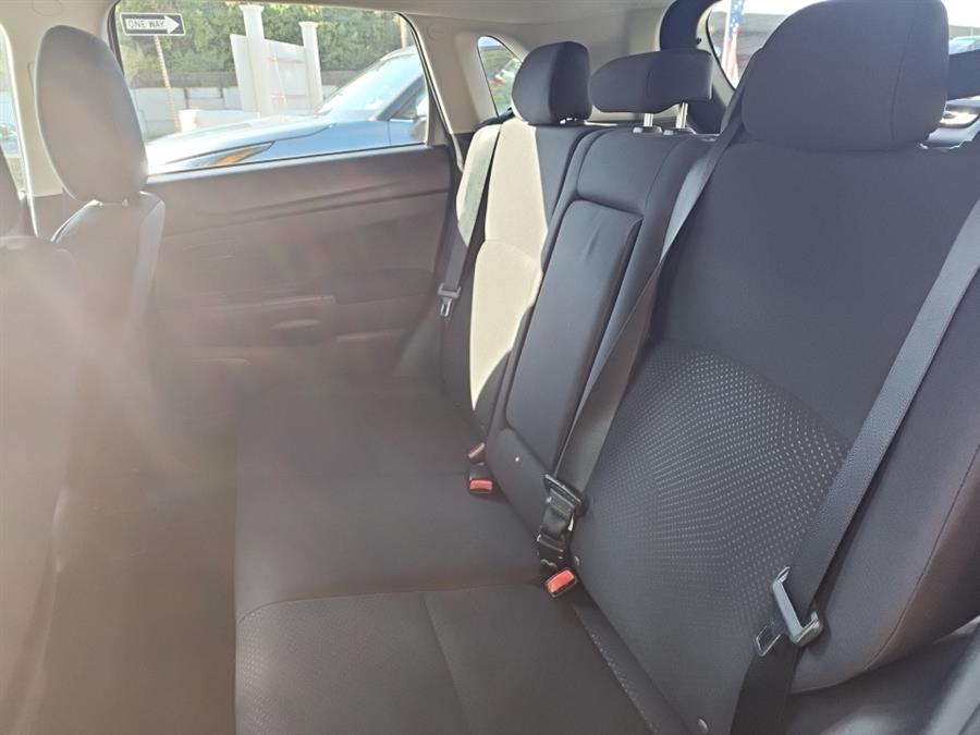 2015 Mitsubishi Outlander Sport ES photo 30