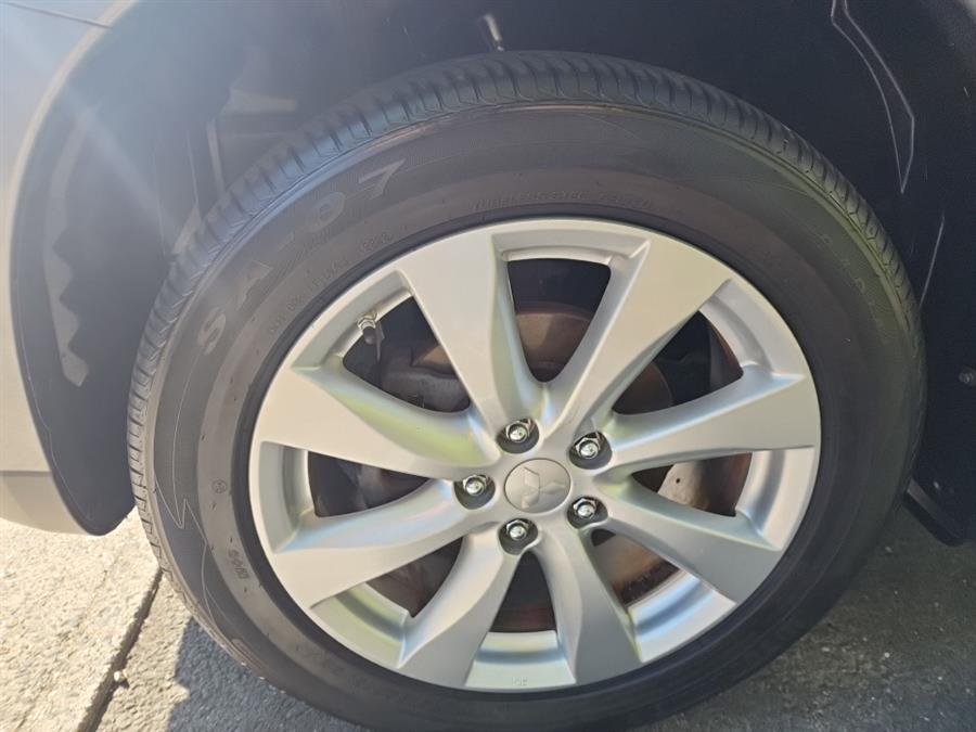 2015 Mitsubishi Outlander Sport ES photo 12