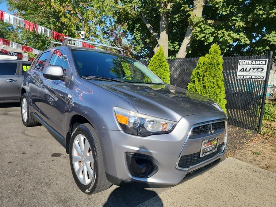 2015 Mitsubishi Outlander Sport ES photo 3