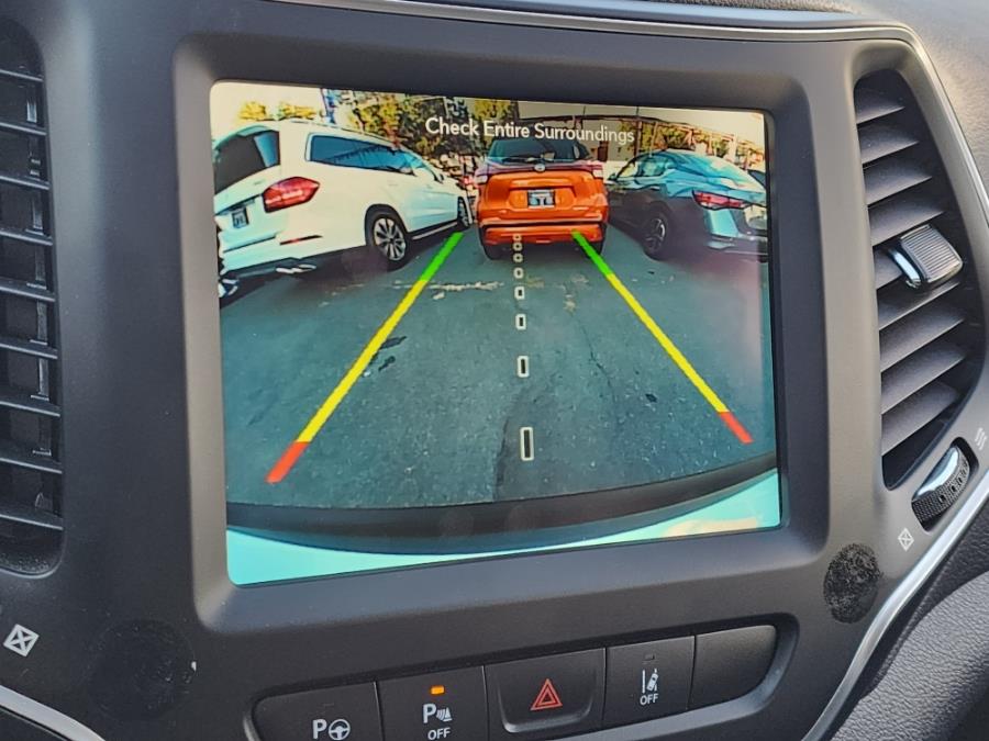 2023 Jeep Cherokee Altitude Lux 4x4, available for sale in Newark, New Jersey | Champion Auto Sales. Newark, New Jersey 2023 Jeep Cherokee Altitude Lux 4x4, available for sale in Newark, New Jersey | Champion Auto Sales. Newark, New Jersey