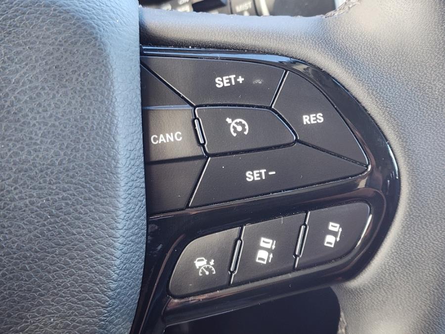 2023 Jeep Cherokee Altitude Lux 4x4, available for sale in Newark, New Jersey | Champion Auto Sales. Newark, New Jersey 2023 Jeep Cherokee Altitude Lux 4x4, available for sale in Newark, New Jersey | Champion Auto Sales. Newark, New Jersey