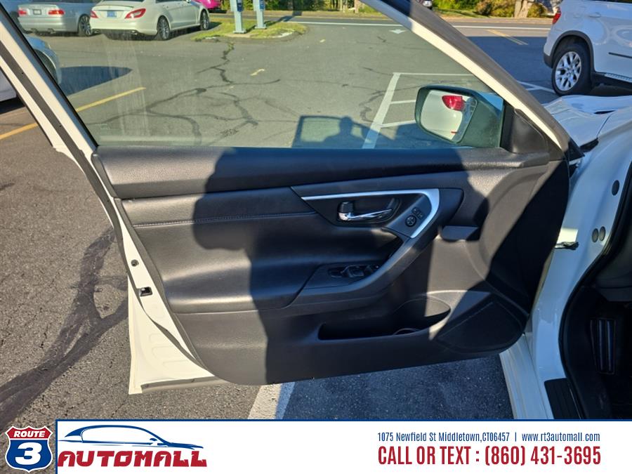 2017 Nissan Altima 2.5 SR Sedan, available for sale in Middletown, Connecticut | RT 3 AUTO MALL LLC. Middletown, Connecticut 2017 Nissan Altima 2.5 SR Sedan, available for sale in Middletown, Connecticut | RT 3 AUTO MALL LLC. Middletown, Connecticut