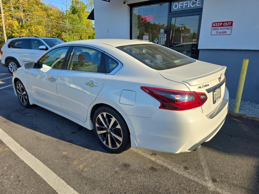 Used 2017 Nissan Altima in Middletown, Connecticut | RT 3 AUTO MALL LLC. Middletown, Connecticut