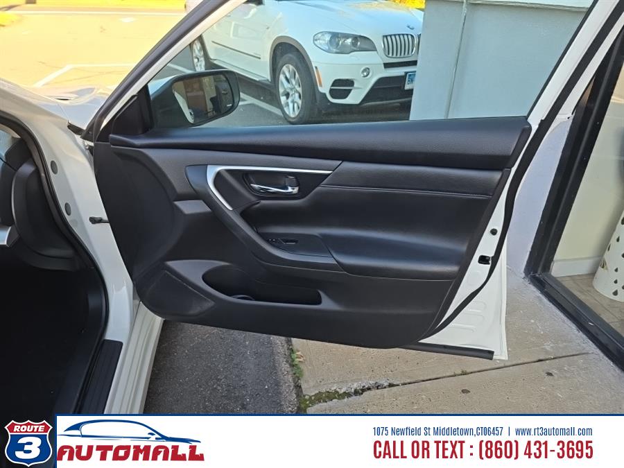 2017 Nissan Altima 2.5 SR Sedan, available for sale in Middletown, Connecticut | RT 3 AUTO MALL LLC. Middletown, Connecticut 2017 Nissan Altima 2.5 SR Sedan, available for sale in Middletown, Connecticut | RT 3 AUTO MALL LLC. Middletown, Connecticut