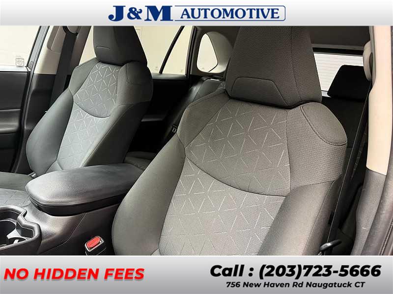 2020 Toyota Rav4 XLE, available for sale in Naugatuck, Connecticut | J&M Automotive Sls&Svc LLC. Naugatuck, Connecticut 2020 Toyota Rav4 XLE, available for sale in Naugatuck, Connecticut | J&M Automotive Sls&Svc LLC. Naugatuck, Connecticut
