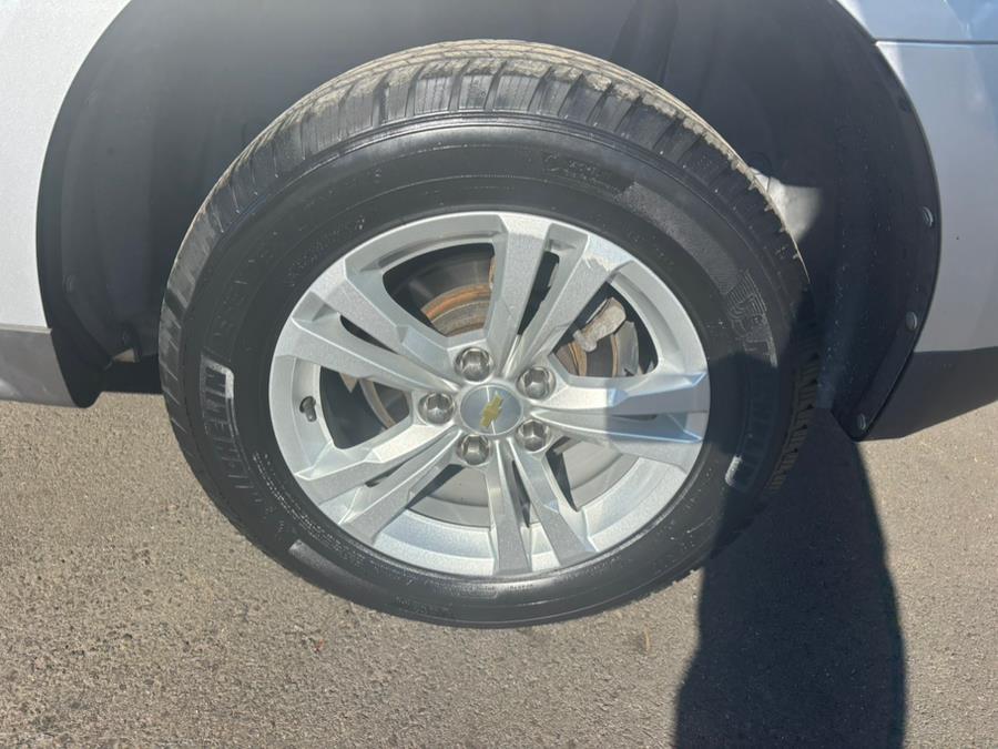 2010 Chevrolet Equinox FWD 4dr LTZ, available for sale in New haven, Connecticut | Wilson Maturo Motors. New haven, Connecticut 2010 Chevrolet Equinox FWD 4dr LTZ, available for sale in New haven, Connecticut | Wilson Maturo Motors. New haven, Connecticut