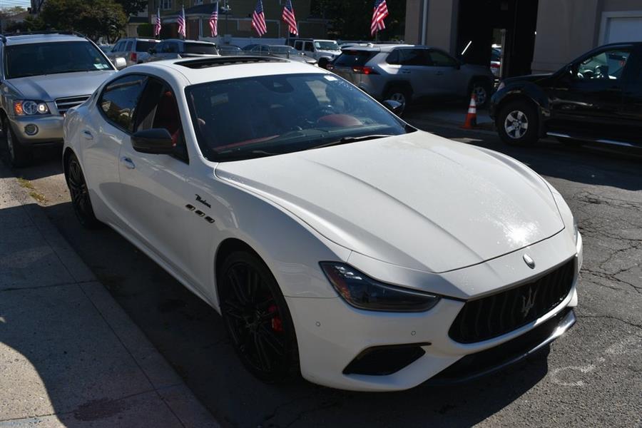 2022 Maserati Ghibli Modena photo 3