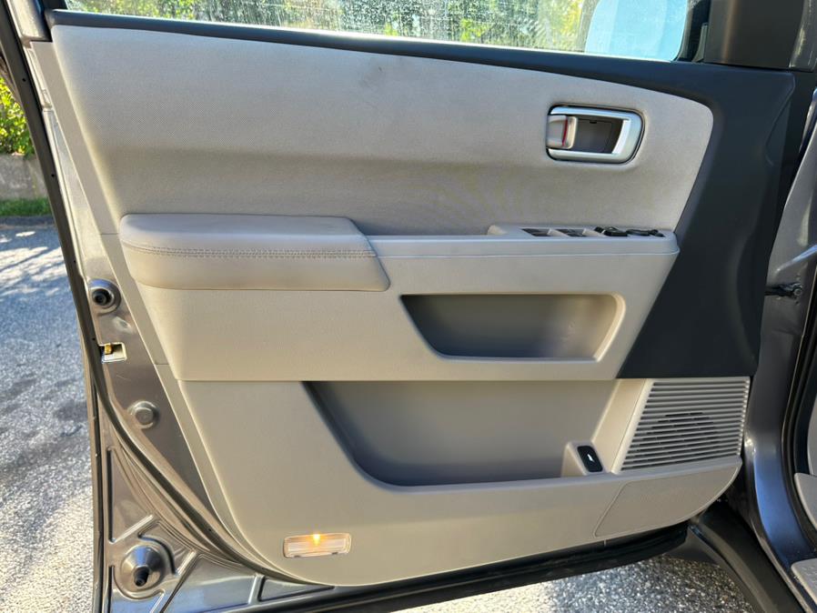 2014 Honda Pilot 4WD 4dr LX, available for sale in New Milford, Connecticut | New Milford Auto Sales. New Milford, Connecticut 2014 Honda Pilot 4WD 4dr LX, available for sale in New Milford, Connecticut | New Milford Auto Sales. New Milford, Connecticut