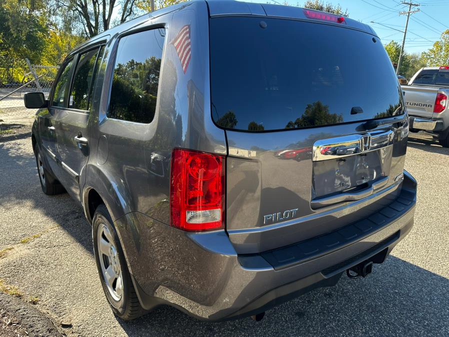 2014 Honda Pilot 4WD 4dr LX, available for sale in New Milford, Connecticut | New Milford Auto Sales. New Milford, Connecticut 2014 Honda Pilot 4WD 4dr LX, available for sale in New Milford, Connecticut | New Milford Auto Sales. New Milford, Connecticut