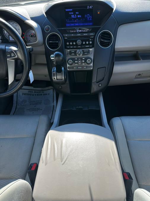 2014 Honda Pilot 4WD 4dr LX, available for sale in New Milford, Connecticut | New Milford Auto Sales. New Milford, Connecticut 2014 Honda Pilot 4WD 4dr LX, available for sale in New Milford, Connecticut | New Milford Auto Sales. New Milford, Connecticut