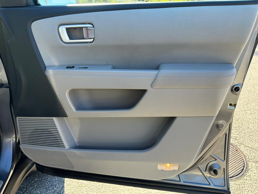 2014 Honda Pilot 4WD 4dr LX, available for sale in New Milford, Connecticut | New Milford Auto Sales. New Milford, Connecticut 2014 Honda Pilot 4WD 4dr LX, available for sale in New Milford, Connecticut | New Milford Auto Sales. New Milford, Connecticut