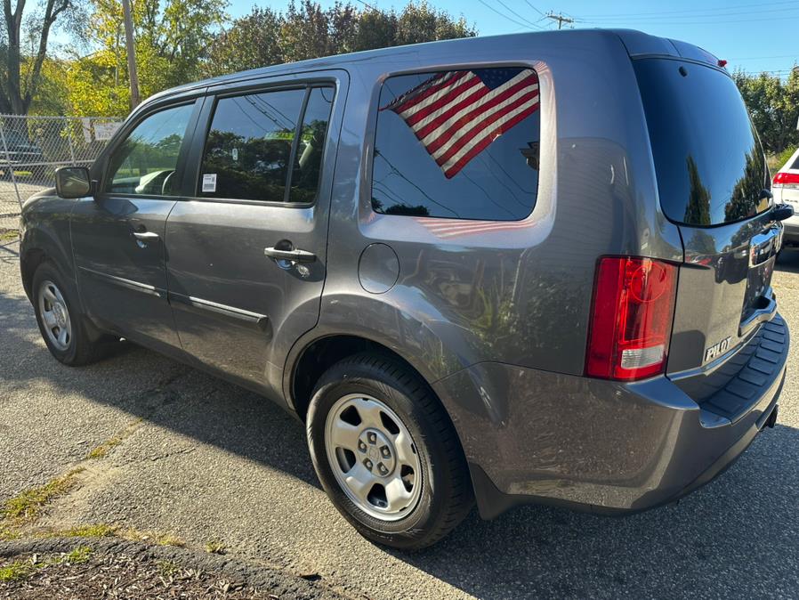 2014 Honda Pilot 4WD 4dr LX, available for sale in New Milford, Connecticut | New Milford Auto Sales. New Milford, Connecticut 2014 Honda Pilot 4WD 4dr LX, available for sale in New Milford, Connecticut | New Milford Auto Sales. New Milford, Connecticut