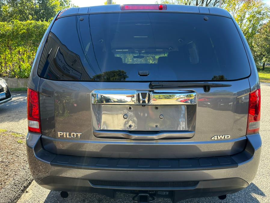 2014 Honda Pilot 4WD 4dr LX, available for sale in New Milford, Connecticut | New Milford Auto Sales. New Milford, Connecticut 2014 Honda Pilot 4WD 4dr LX, available for sale in New Milford, Connecticut | New Milford Auto Sales. New Milford, Connecticut