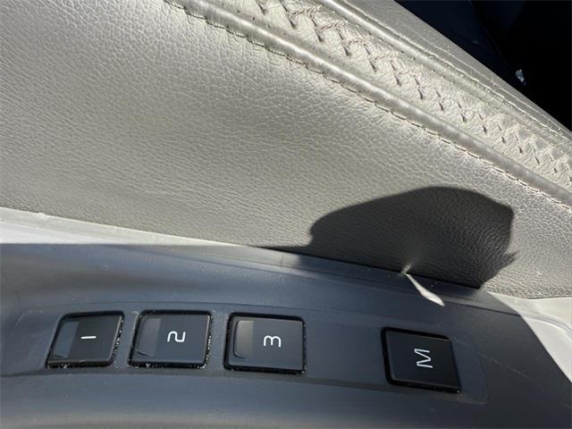 2016 Volvo Xc70 T5, available for sale in Stratford, Connecticut | Wiz Leasing Inc. Stratford, Connecticut 2016 Volvo Xc70 T5, available for sale in Stratford, Connecticut | Wiz Leasing Inc. Stratford, Connecticut