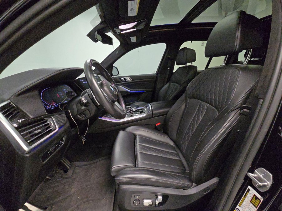 2022 BMW X5 sDrive40i Sports Activity Vehicle, available for sale in Franklin Square, New York | Luxury Motor Club. Franklin Square, New York 2022 BMW X5 sDrive40i Sports Activity Vehicle, available for sale in Franklin Square, New York | Luxury Motor Club. Franklin Square, New York