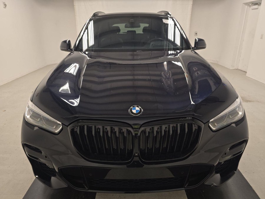 2022 BMW X5 sDrive40i Sports Activity Vehicle, available for sale in Franklin Square, New York | Luxury Motor Club. Franklin Square, New York 2022 BMW X5 sDrive40i Sports Activity Vehicle, available for sale in Franklin Square, New York | Luxury Motor Club. Franklin Square, New York