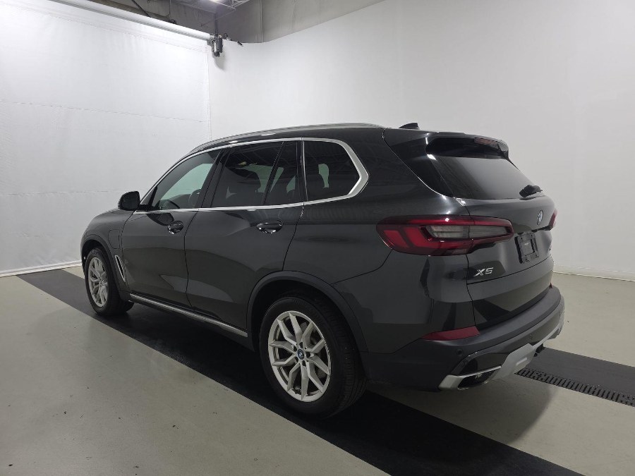 2022 BMW X5 xDrive45e Plug-In Hybrid, available for sale in Franklin Square, New York | Luxury Motor Club. Franklin Square, New York 2022 BMW X5 xDrive45e Plug-In Hybrid, available for sale in Franklin Square, New York | Luxury Motor Club. Franklin Square, New York