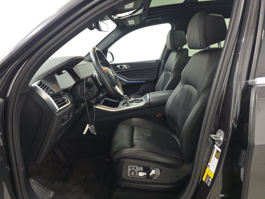 2022 BMW X5 xDrive45e Plug-In Hybrid, available for sale in Franklin Square, New York | Luxury Motor Club. Franklin Square, New York 2022 BMW X5 xDrive45e Plug-In Hybrid, available for sale in Franklin Square, New York | Luxury Motor Club. Franklin Square, New York