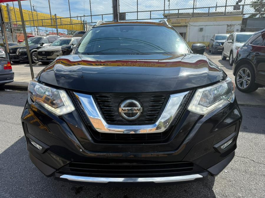 2018 Nissan Rogue SL photo 2