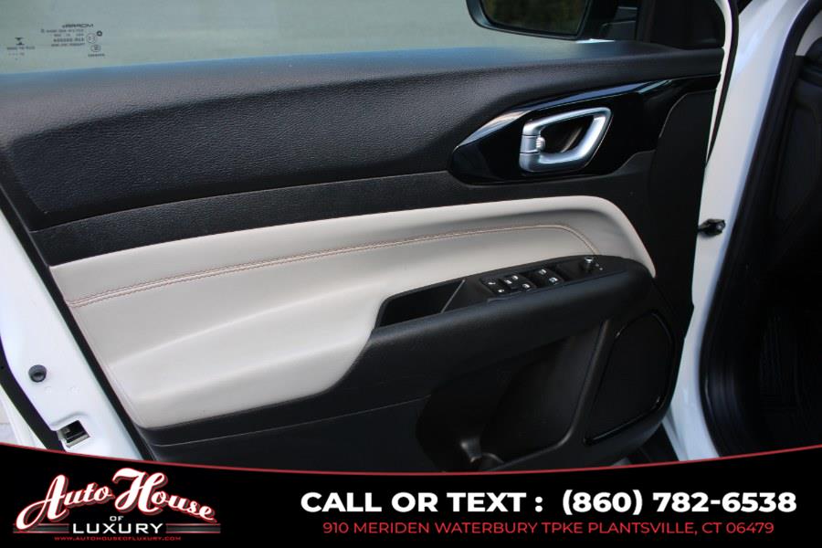 2022 Jeep Compass Limited 4x4, available for sale in Plantsville, Connecticut | Auto House of Luxury. Plantsville, Connecticut 2022 Jeep Compass Limited 4x4, available for sale in Plantsville, Connecticut | Auto House of Luxury. Plantsville, Connecticut