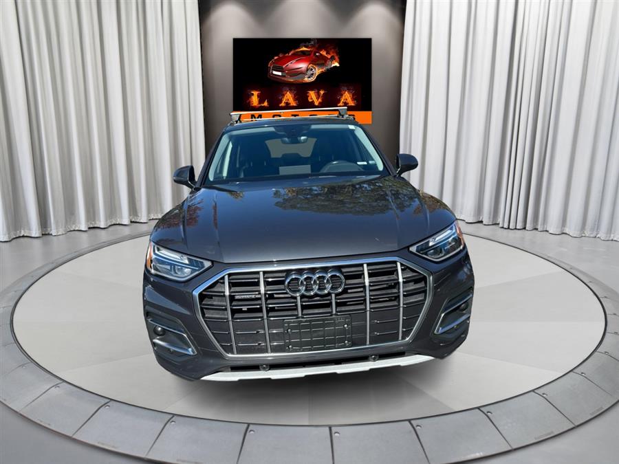 2021 Audi Q5 Premium 45 TFSI photo 2